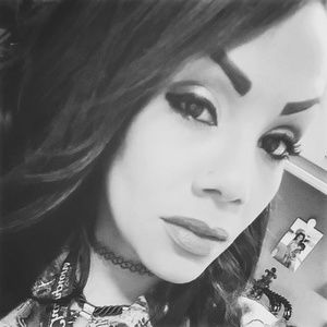 Meet your Posher, Diana